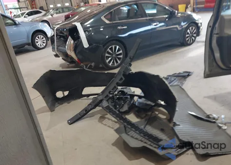 2015 Toyota Sienna Xle Premium 8 Passenger из США, поврежденный, VIN 5TDYK3DC1FS642817